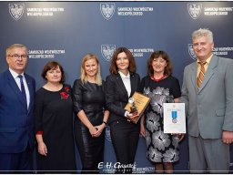 22118921_1656254677731869_1235081763_n